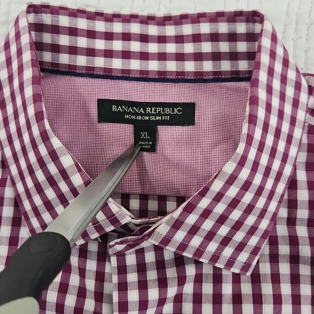Banana Republic Shirt Men's XL Maroon Checked Non-Iron EUC LN Long Sleeves Slim‎